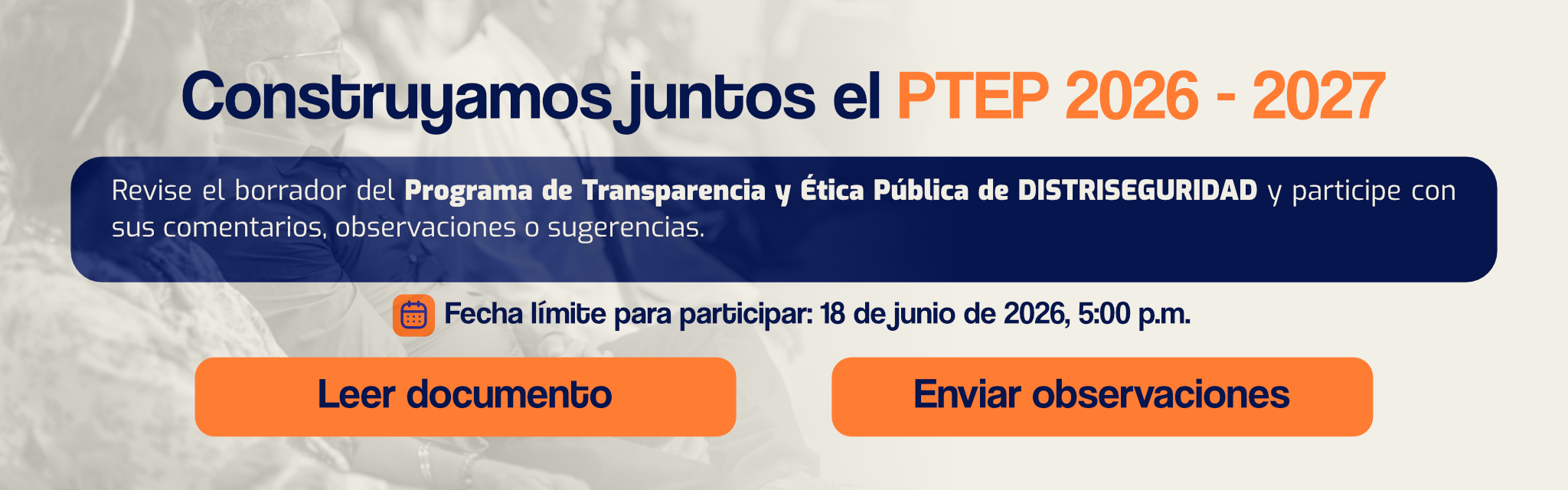 Fotografía del momento de entrega de equipos de comunicación a taxistas